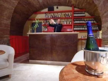 Hotel L'Antico Pozzo San Gimignano 3*,