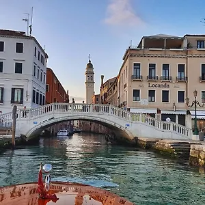 Vivaldi 4*, Venecia Italia